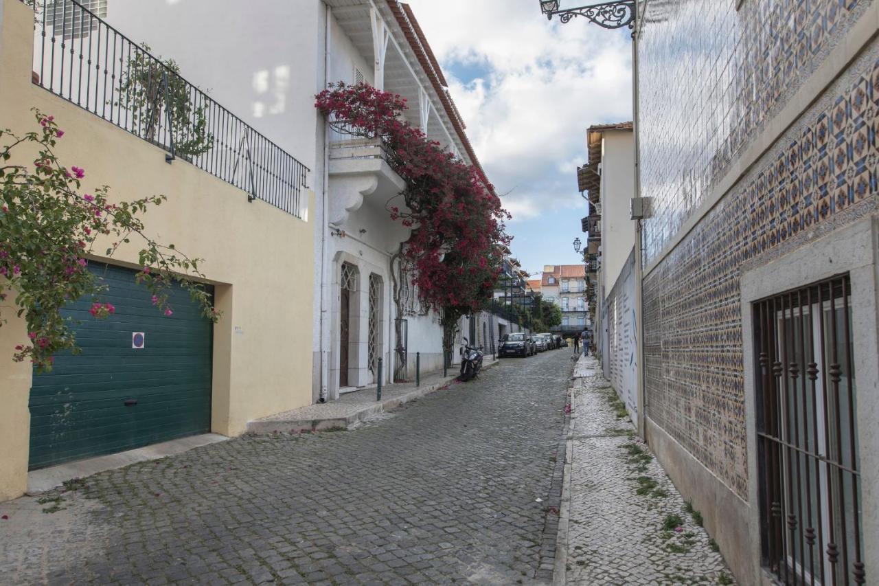 Lovelystay - Sunny Flat W/ Balcony Overseeing Graca And River Lisboa Eksteriør billede