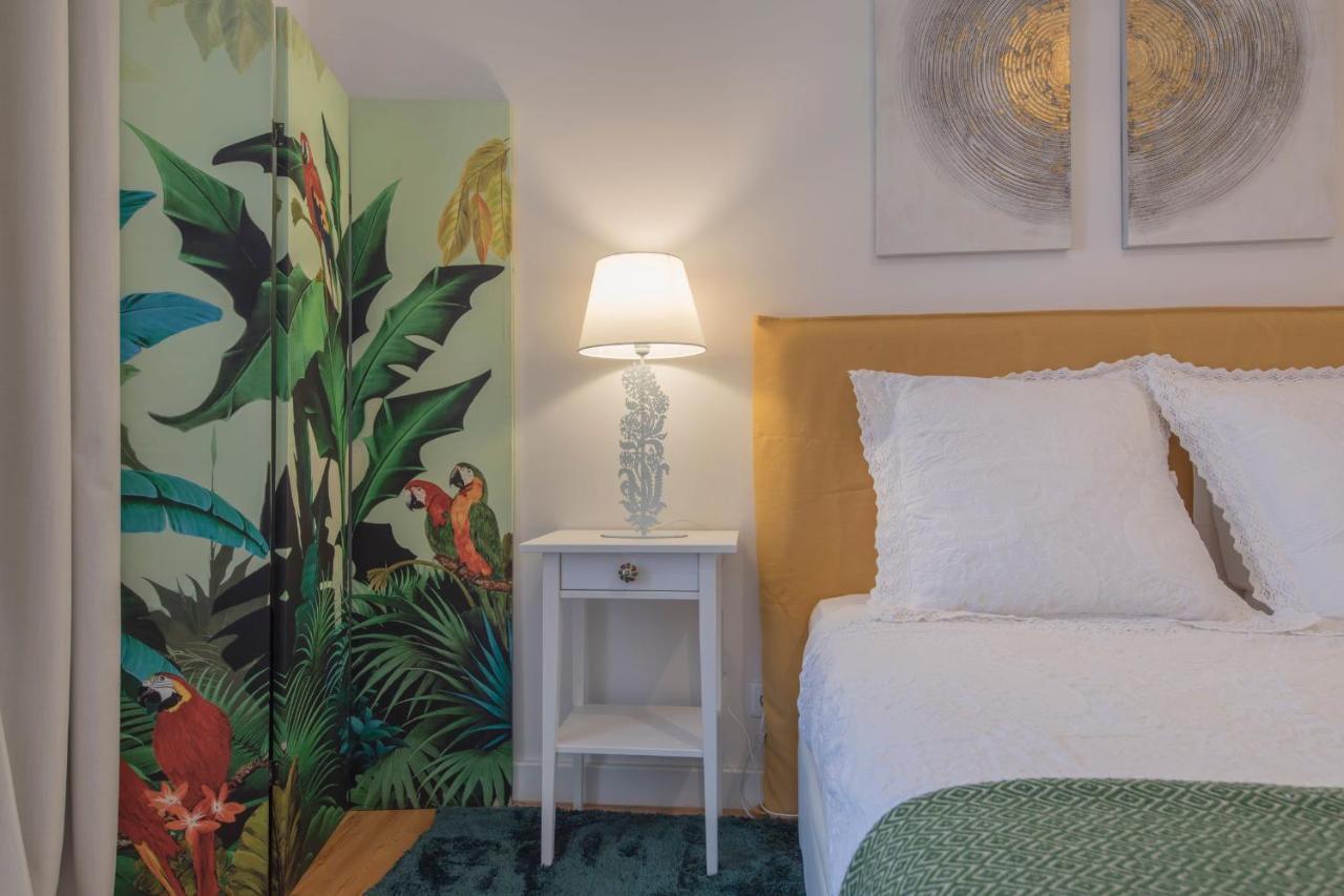 Lovelystay - Sunny Flat W/ Balcony Overseeing Graca And River Lisboa Eksteriør billede