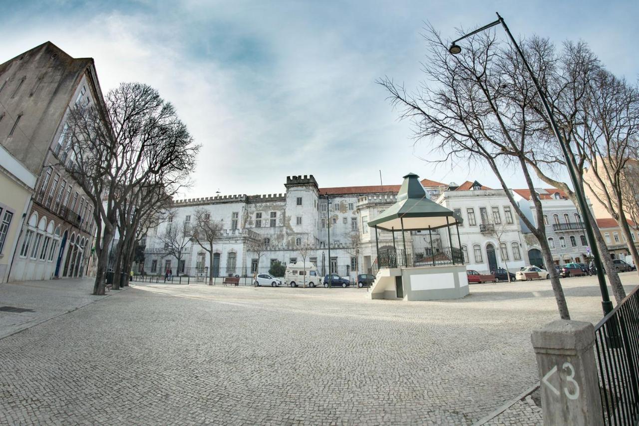 Lovelystay - Sunny Flat W/ Balcony Overseeing Graca And River Lisboa Eksteriør billede